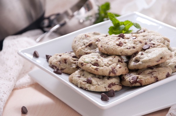 Vegan mint chocolate chip cookies recipe
