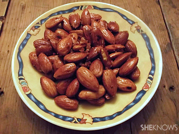Crunchy…Spicy olive oil-fried almonds
