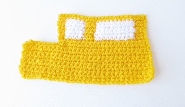 Amigurumi school bus: Bus side 1