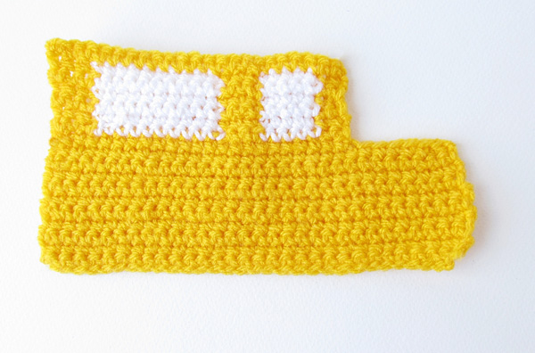 Amigurumi school bus: Bus side 2