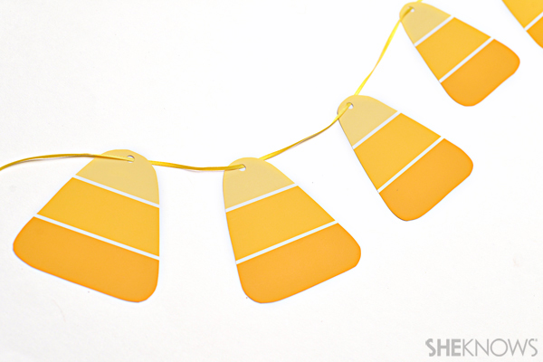 Paint chip crafts - Candy corn banner