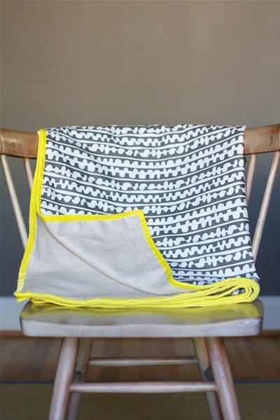 DIY Simple Spring Throw