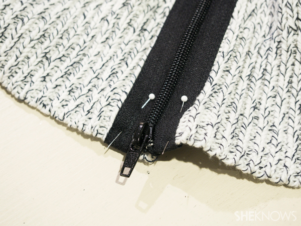 DIY zip sweater | SheKnows.com