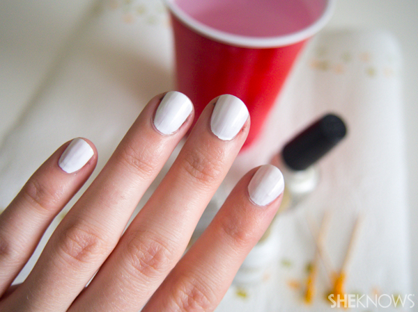 Ghostly spirit Halloween nails | SheKnows.com