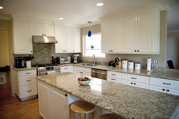 Steal the look: Get Fab You Bliss’s sleek and modern kitchen