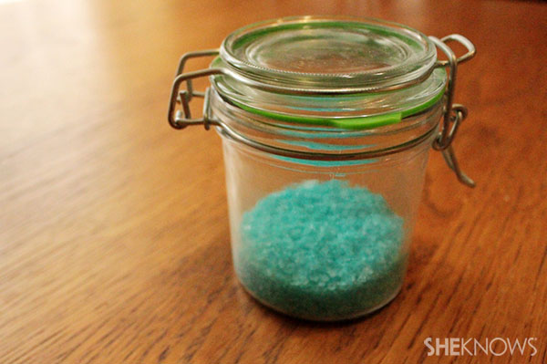Homemade bath salts final product | Sheknows.ca