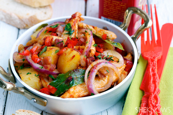 Chicken paprika with potatoes