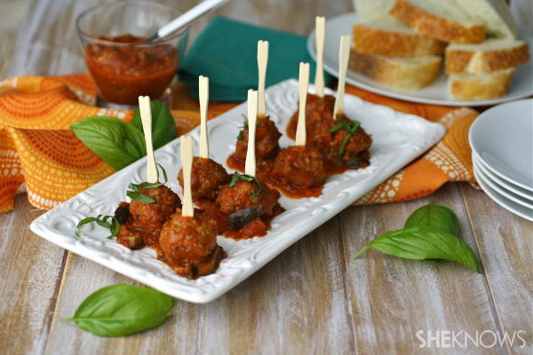 Slow cooker cocktail meatballs