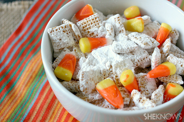 Pumpkin-spice puppy chow