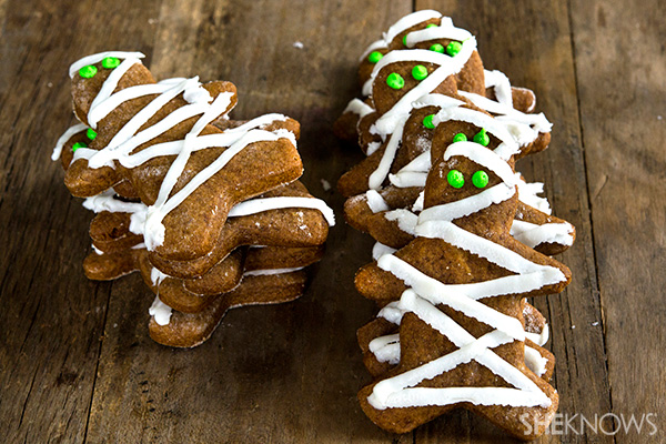 Gluten free gingerbread mummy cookies