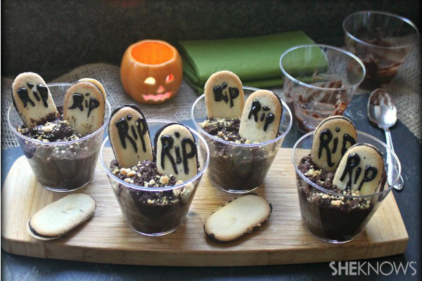 3-spooky Halloween dip ideas