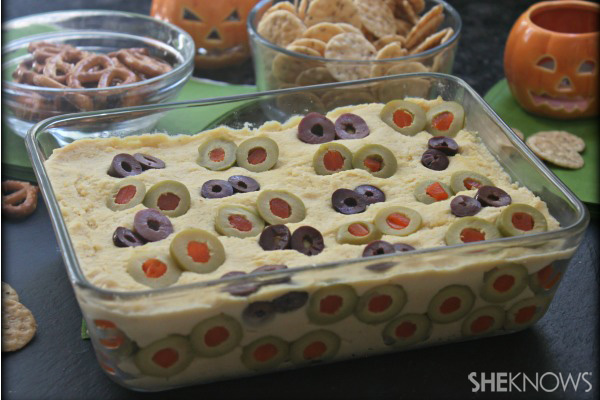 3-spooky Halloween dip ideas