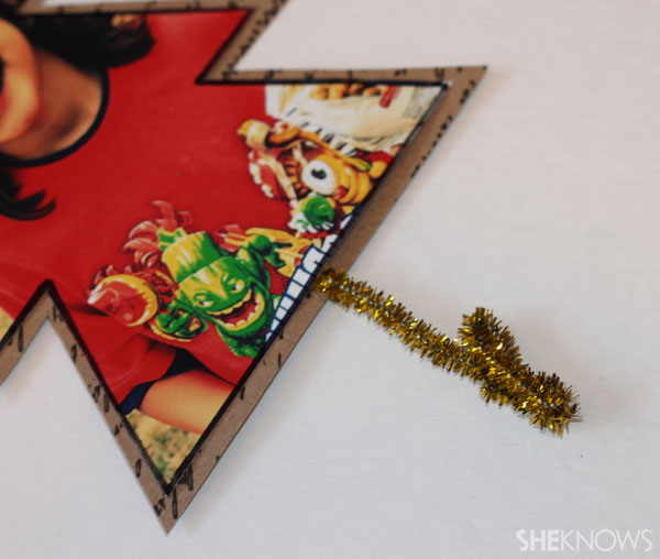 DIY photo placecards: Bend tree trunk