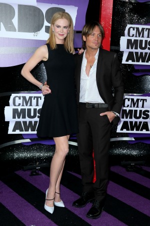 Keith Urban reveals how he keeps in contact with wife Nicole Kidman