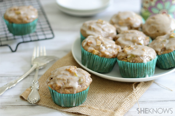 Apple-fritter muffins