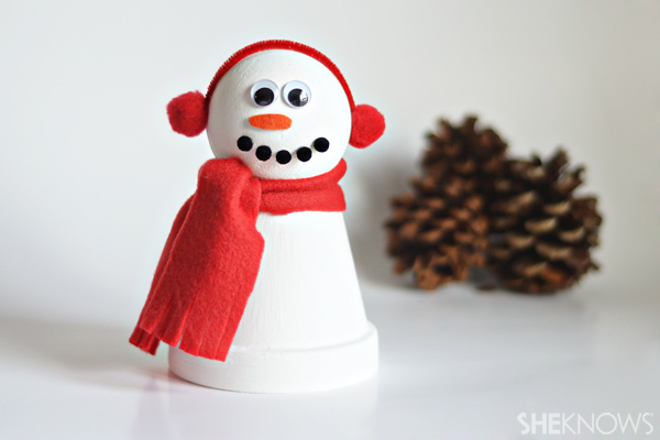 Clay pot snowman craft