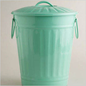Retro trash can