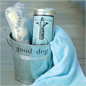 Good Dog gift bucket