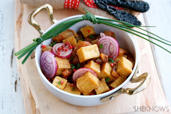 Fried tofu and pork with vinegar dressing