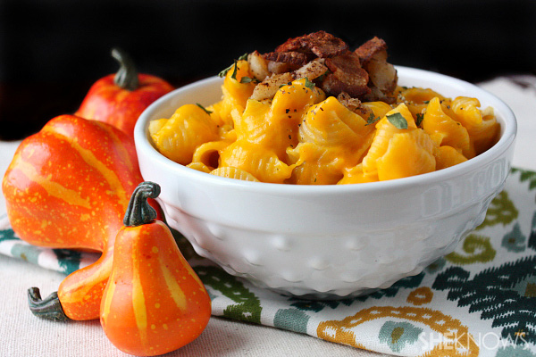 Butternut squash mac n' cheese with bacon and caramelized onions