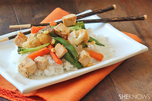 Spicy chicken and vegetable stir-fry | Sheknows.com - final product