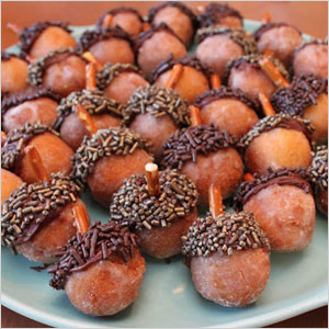 Acorn donut hole snack | Sheknows.com