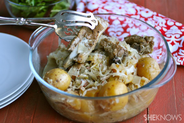 Slow cooker potato, sauerkraut, and spareribs