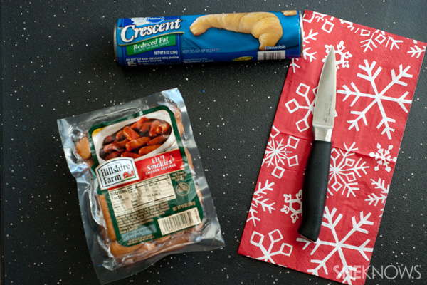 Pigs in the blanket holiday wreath
