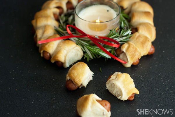 Pigs in the blanket holiday wreath