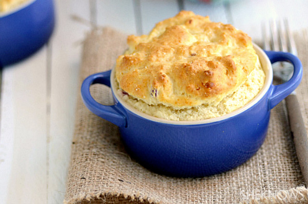 Mini turkey potpie