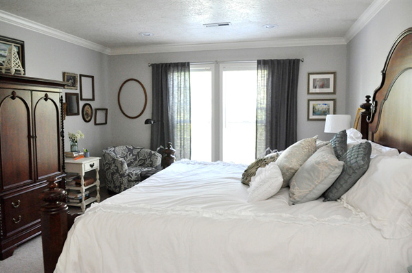 Elegant grey walls