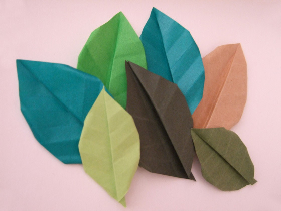 Origami leaf