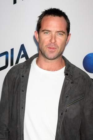 Sullivan Stapleton