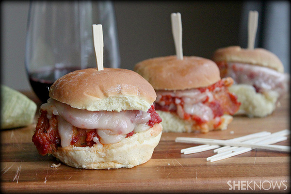 Chicken meatloaf pizza sliders
