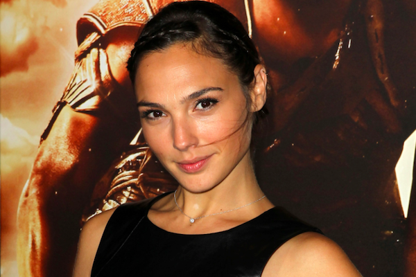 Lynda Carter gives <b>new Wonder</b> Woman some advice &gt;&gt; - gal-gadot-ww2