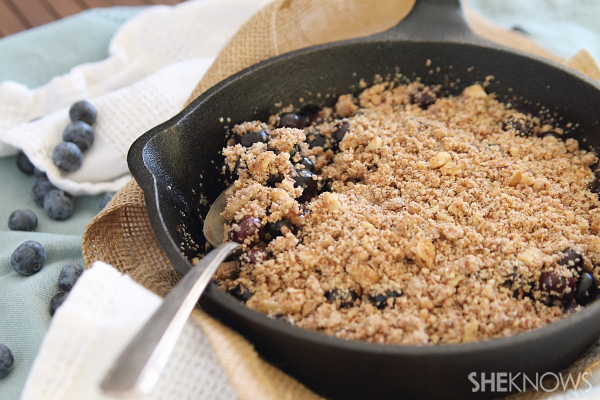 Paleo blueberry skillet crisp