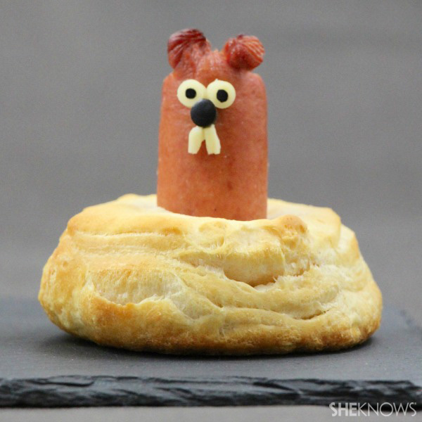 Hot dog, that’s a tasty groundhog!
