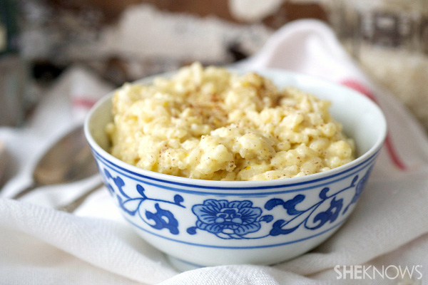 Creamy rice pudding with cardamom