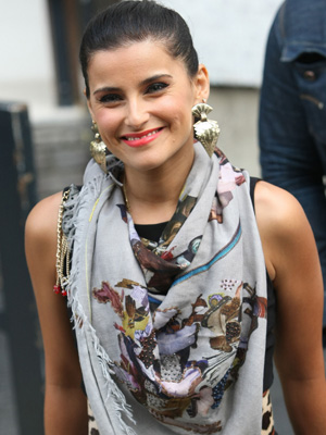 Nelly Furtado wearing a scarf