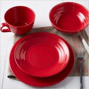 glazed ceramic dinnerware