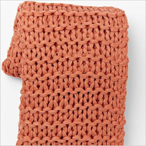 Chain lock throw