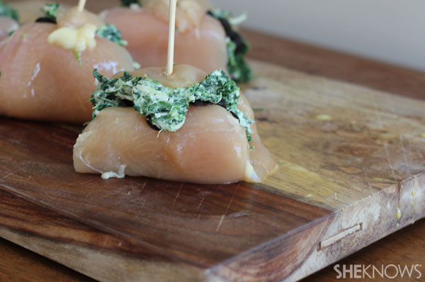 Creamy spinach and olive stuffed chicken | Sheknows.com - chicken rolled