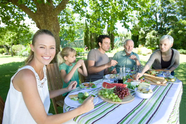 Family eating brunch on Mothers day