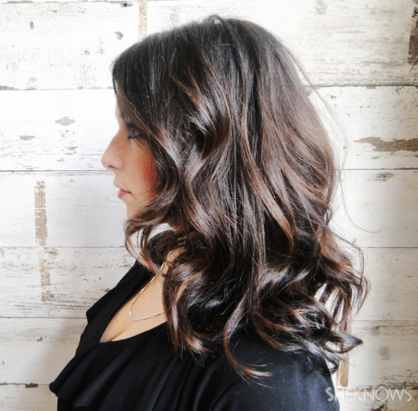 Hairstyle how to: Sexy Victoria's Secret bedhead curls | SheKnows.com