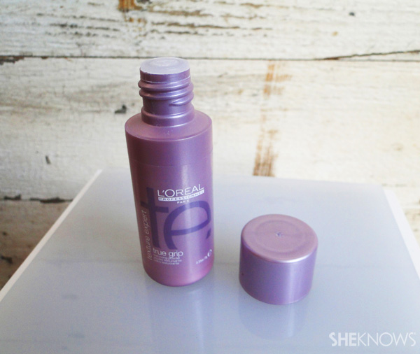 Hairstyle how to: Sexy Victoria's Secret bedhead curls | SheKnows.com