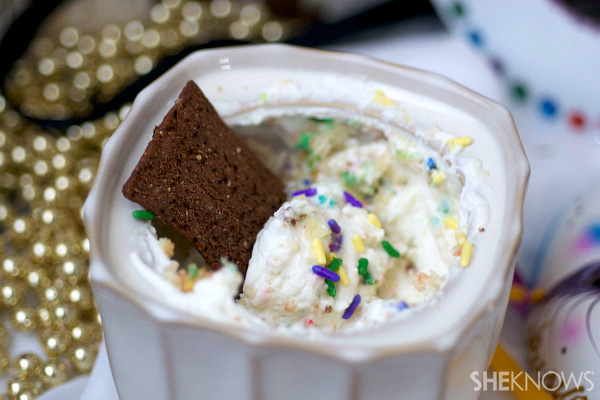 King cake dip