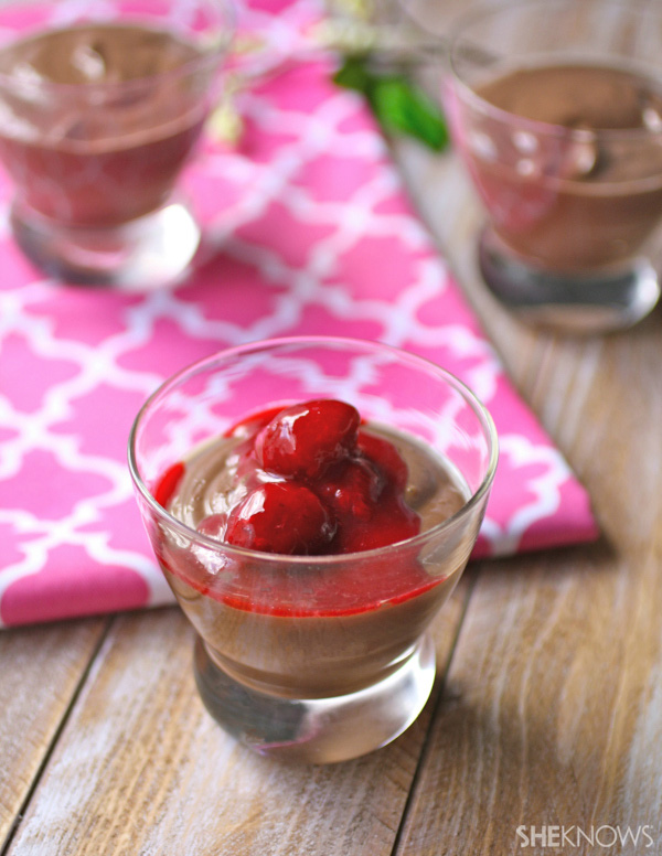 Vegan chocolate mousse with raspberry sauce