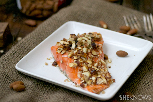 Maple and almond broiled salmon