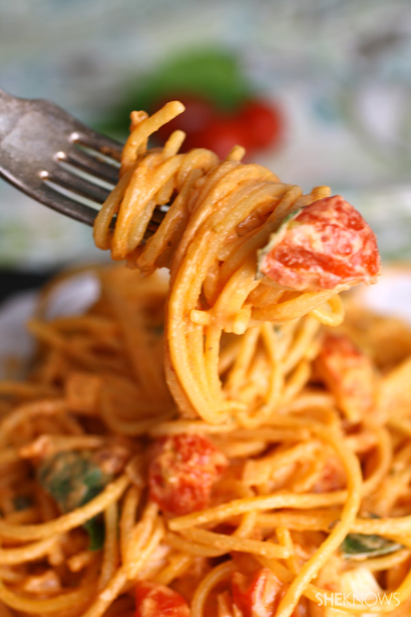 Creamy Caprese spaghetti
