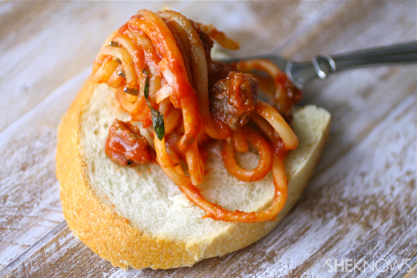 One-pot spaghetti with meat sauce